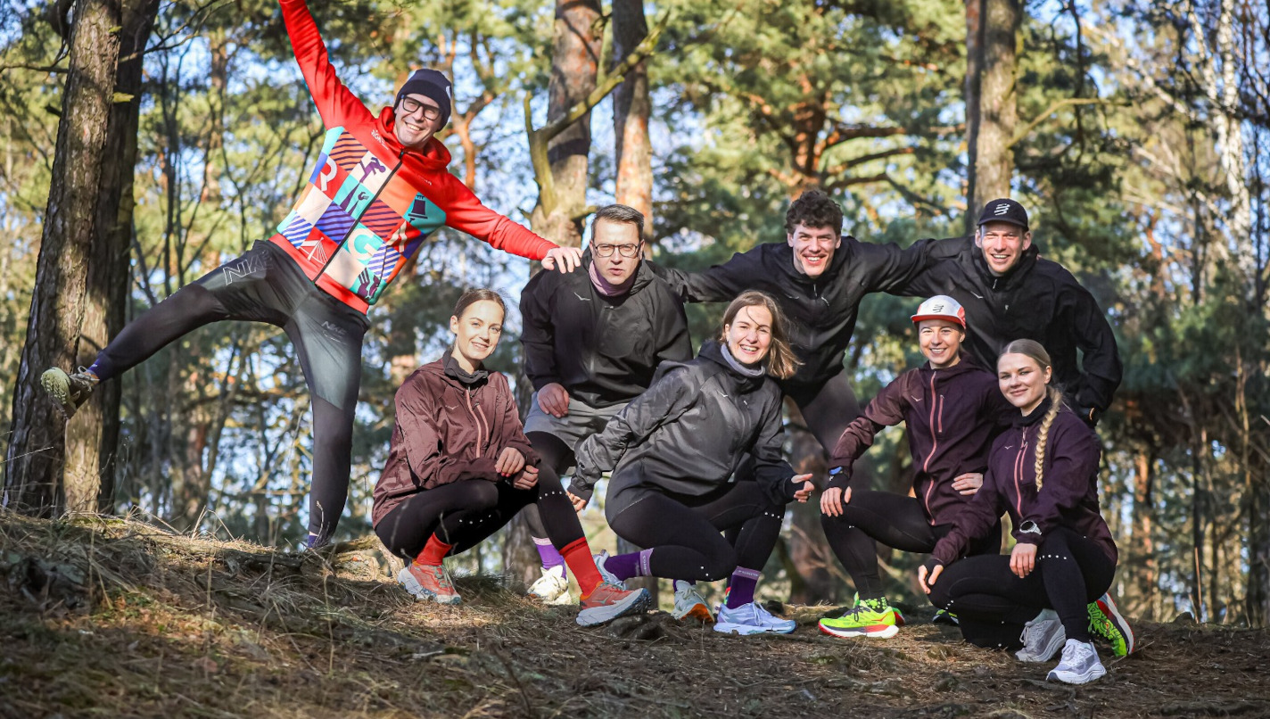 Līdz ar Latvijas pievienošanos pasaules taku skriešanas seriālam, sabiedrībā zināmi cilvēki 